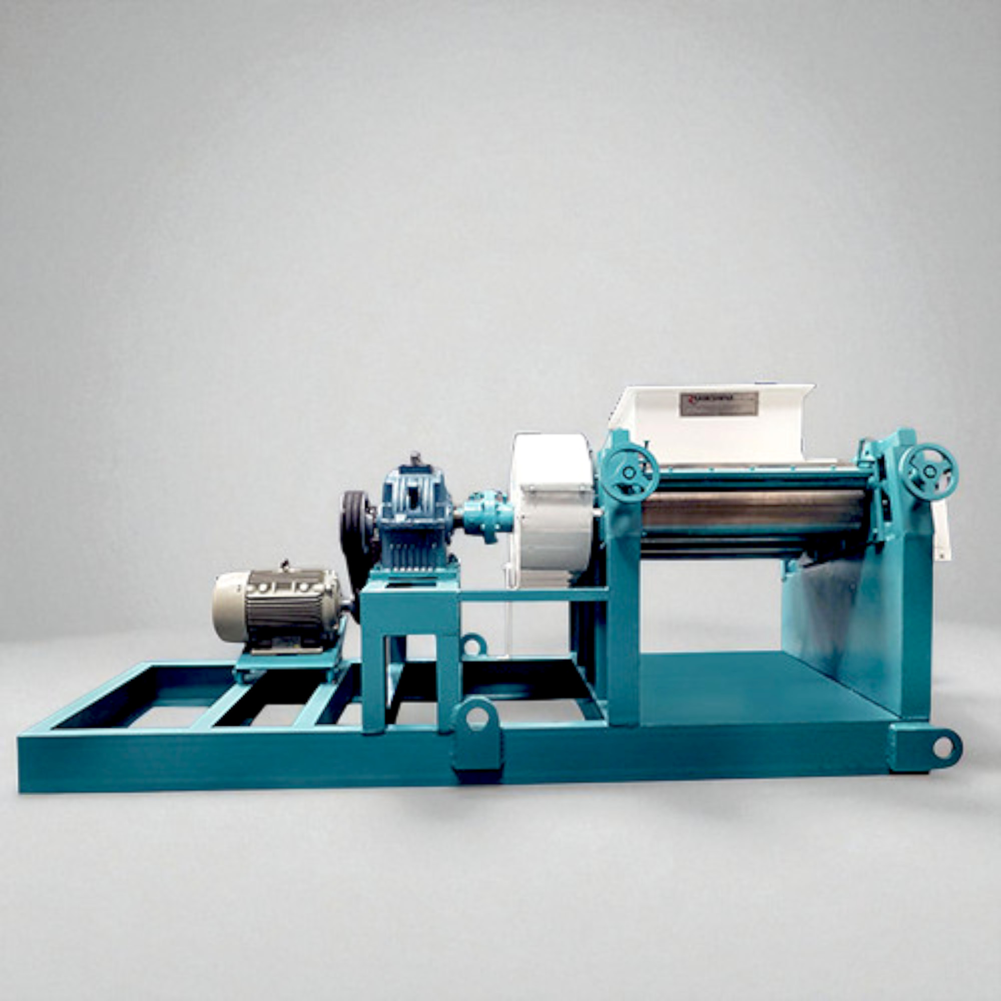 triple roll mill